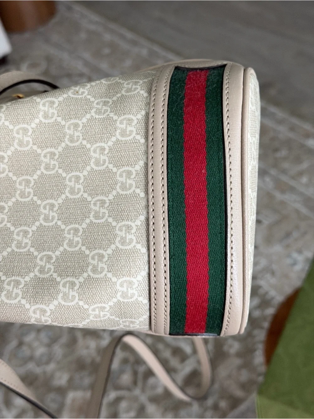 Gucci Cream GG Canvas Drawstring Crossbody with Red & Green Web
